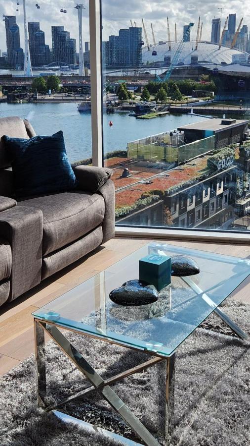 Luxury 2 Bed Apartment Excel 런던 외부 사진