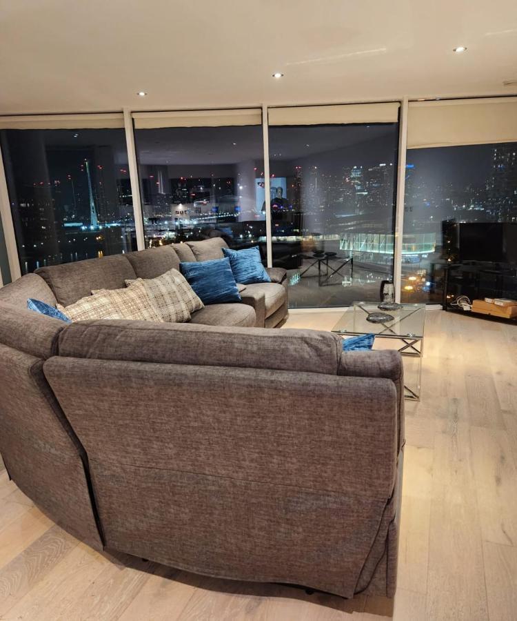 Luxury 2 Bed Apartment Excel 런던 외부 사진