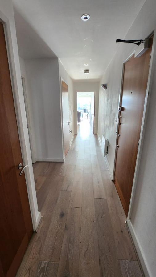 Luxury 2 Bed Apartment Excel 런던 외부 사진